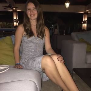 Meet your Posher, Genevieve